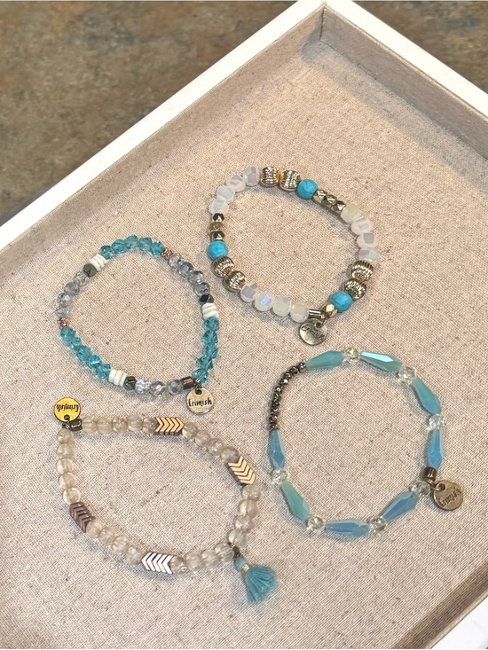Erimish Jewelry - Erimish Turquoise & Clear Beaded Bracelet Set